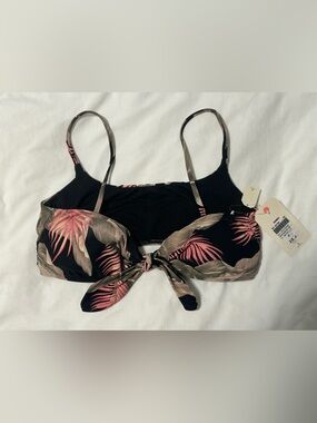 New with tags two way billabong bikini top medium